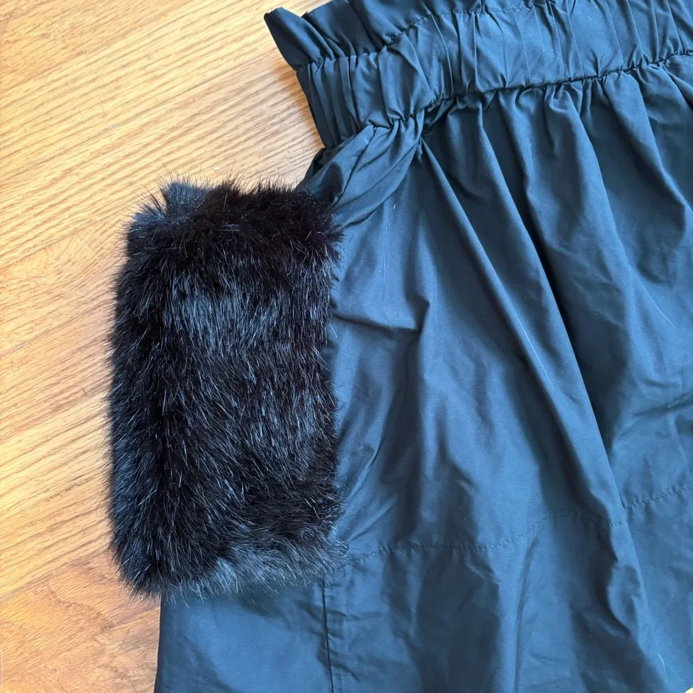 Carbon Solider girls‎ jumpsuit dress 7 Black Sleeveless Top with Fur side
